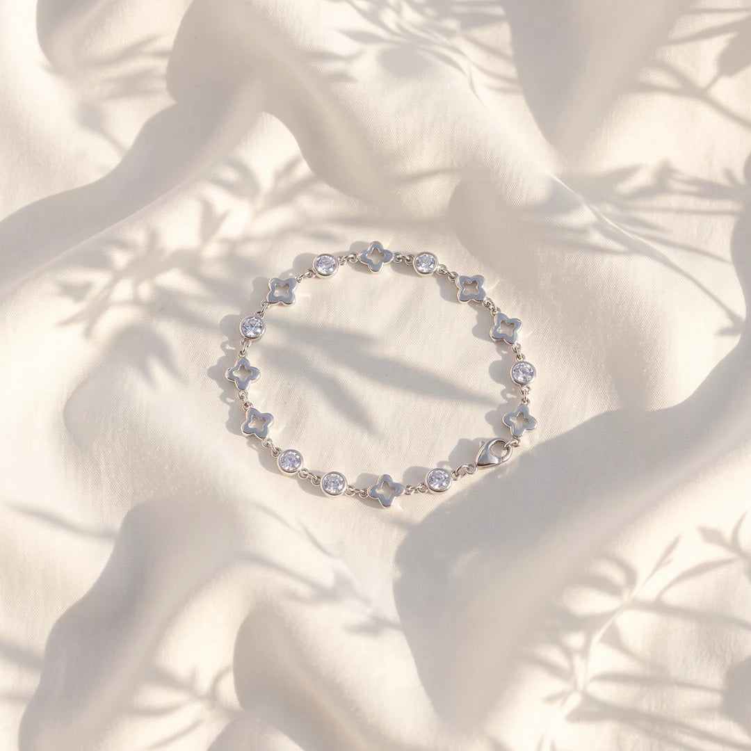 Clover & Solitaire Link Ladies Bracelet | 925 Sterling Silver