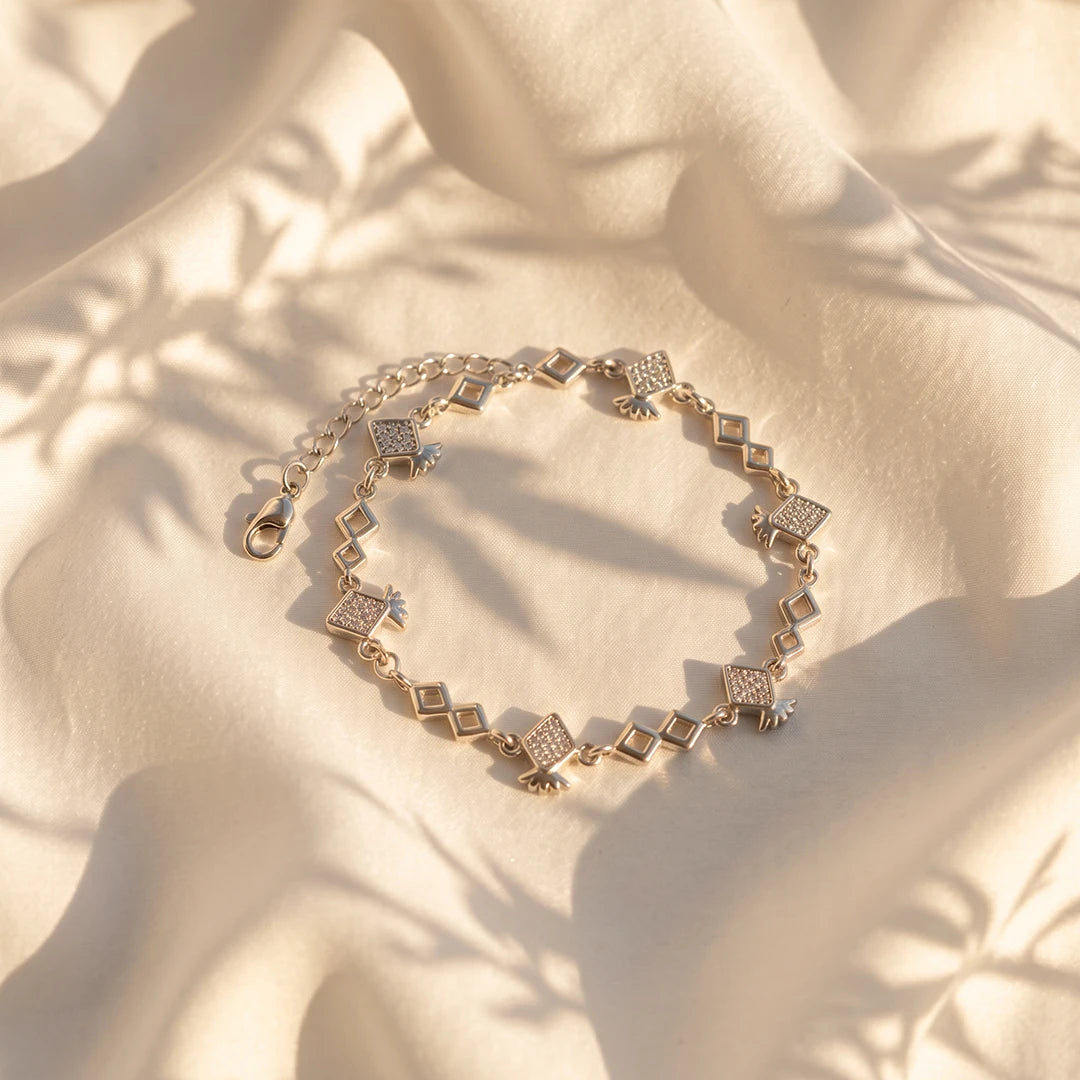 Geometric Crown Link Ladies Bracelet | 925 Sterling Silver