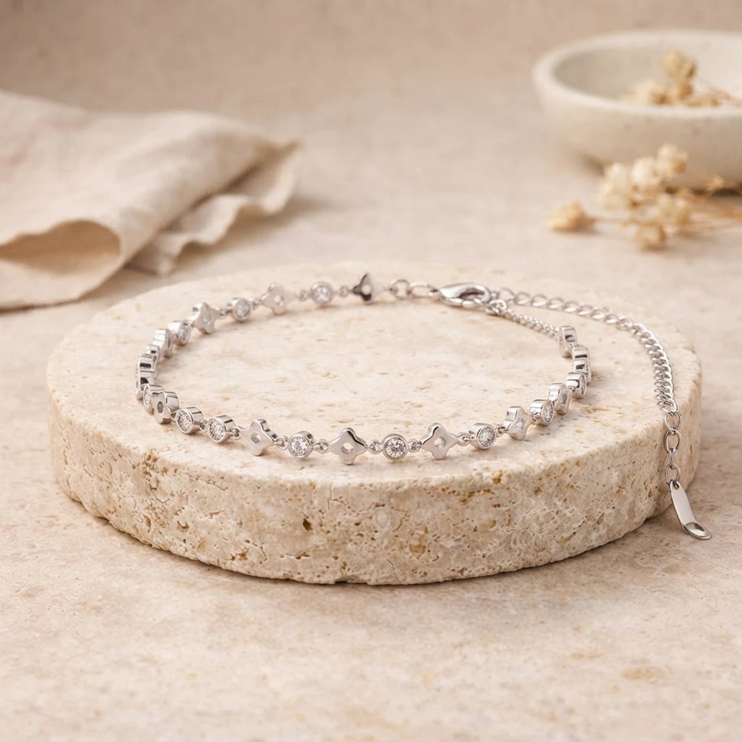 Clover & Solitaire Link Ladies Bracelet | 925 Sterling Silver