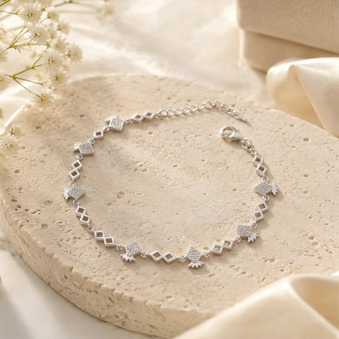 Geometric Crown Link Ladies Bracelet | 925 Sterling Silver
