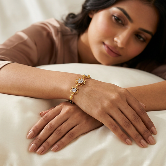 Golden Starframe Lily Slim Chain Ladies Bracelet | 925 Sterling Silver